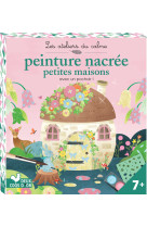 Peinture nacrée et pochoir petites maisons - mini boite avec accessoires